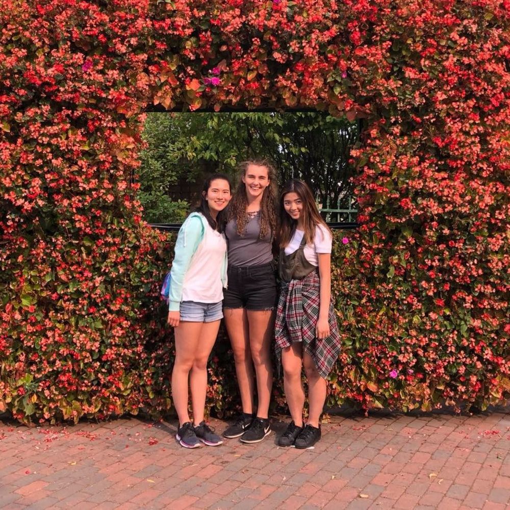 Meet your Posher, Mia